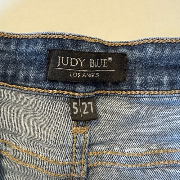Judy Blue boyfriend fit distressed jeans size 5/27 - Picture 6 of 9